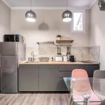 Akácfa 13 Center Budapest 2 Bedroom Apartment