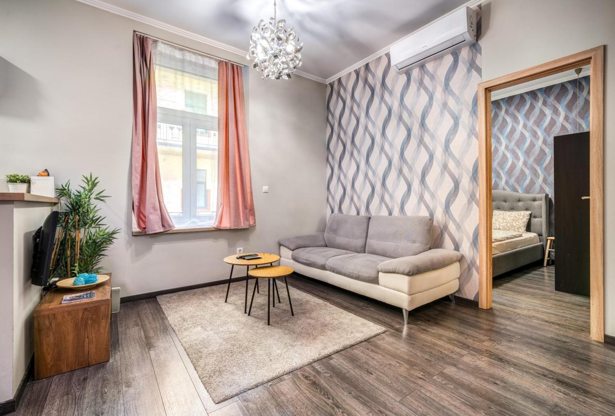 Akacfa-a13 Center 2 Bedroom