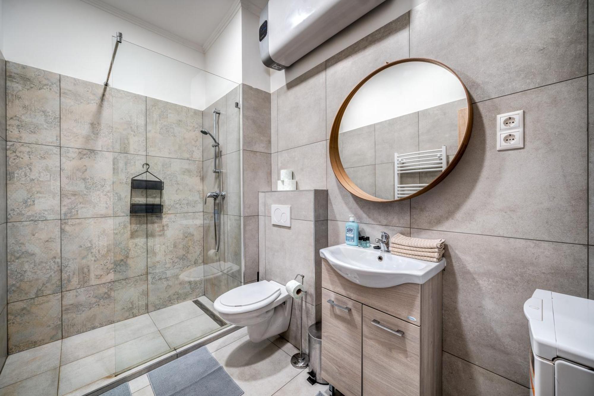 Akacfa-a13 Center 2 Bedroom Budapest
